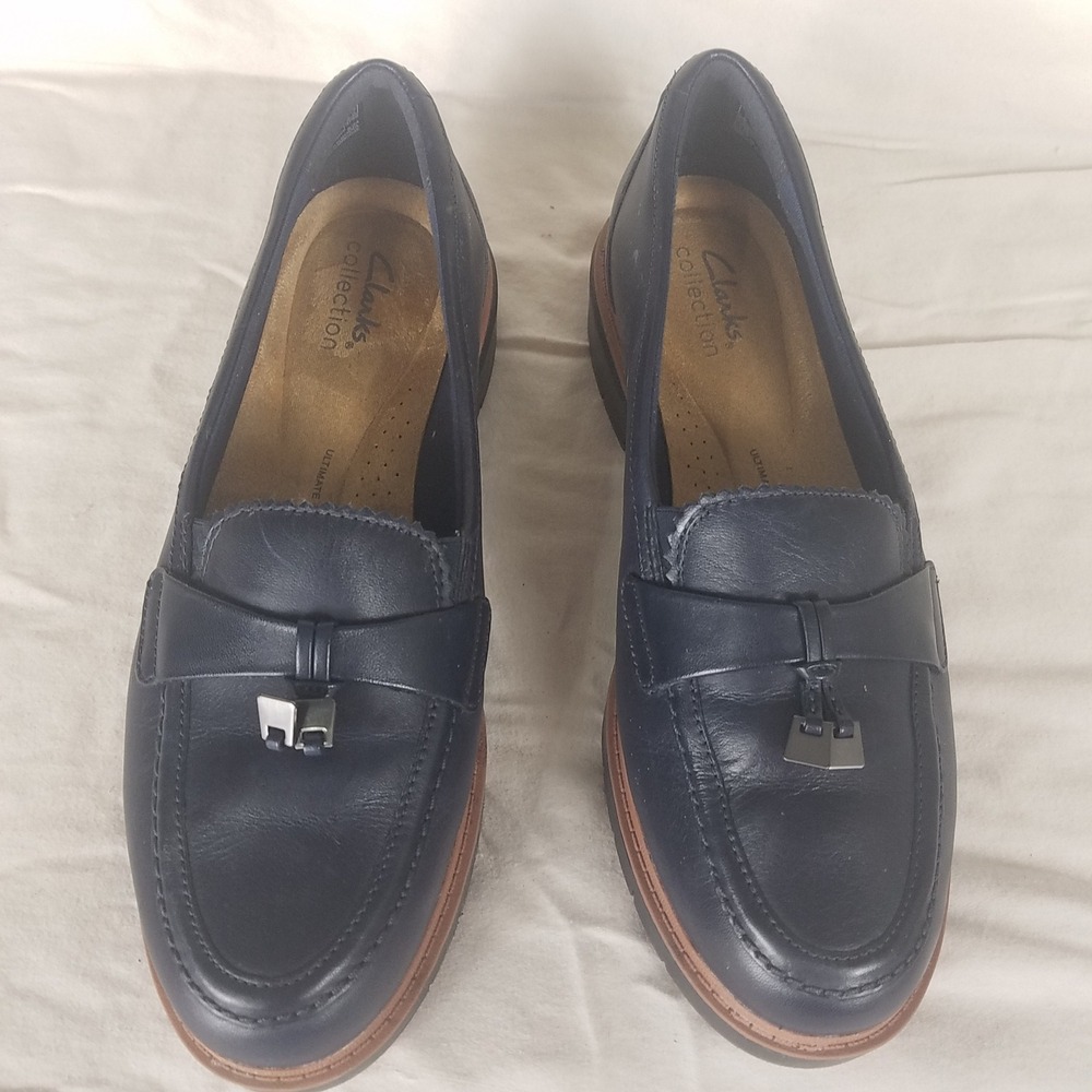Clarks Loafers Womens 8.5W Navy Blue Excellent Ultimate Comfort Leather Lug Sole